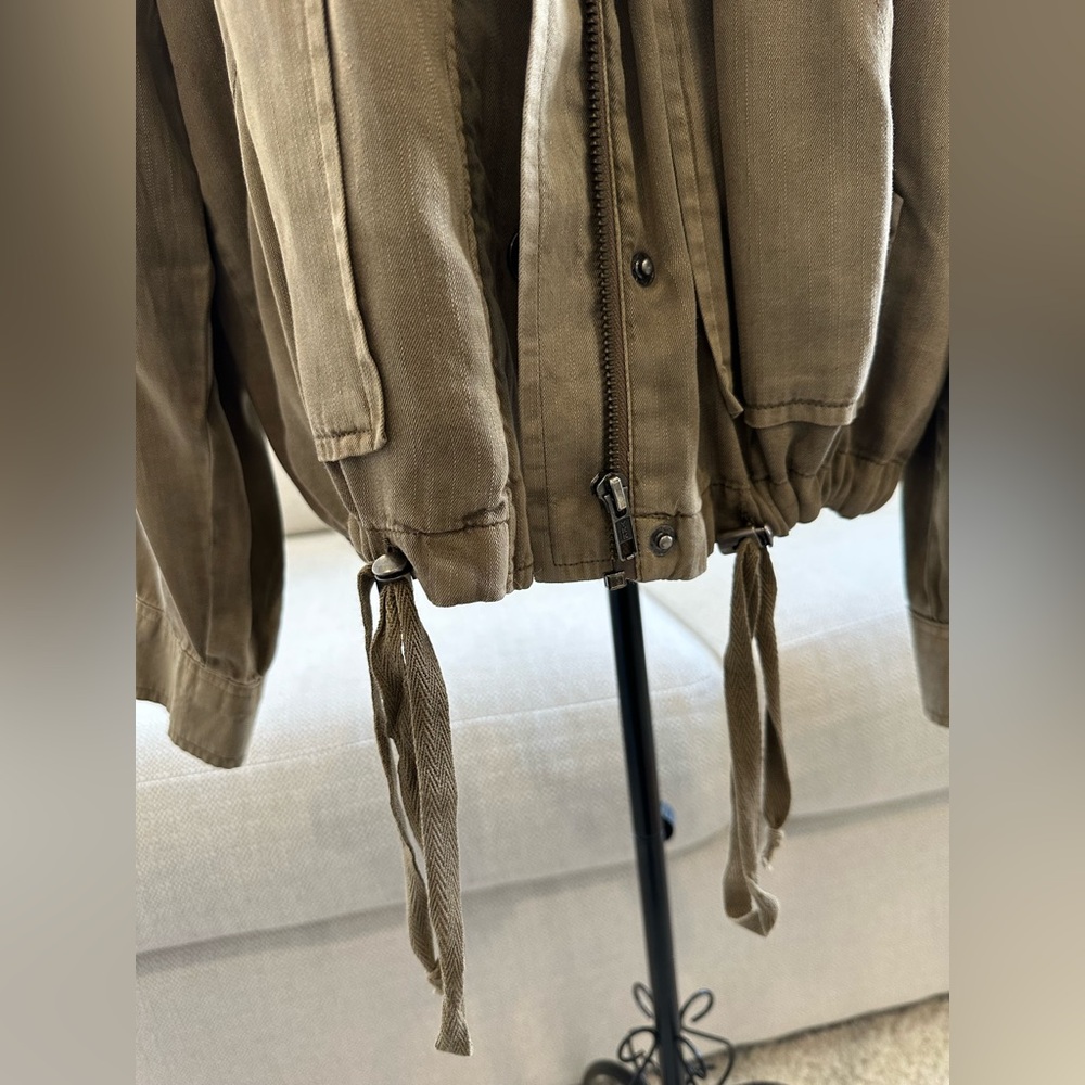 Light Jacket - image 4